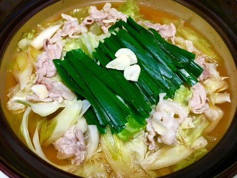 鶏ももと豚こま♪キャベツの甘味たっぷり鍋♡